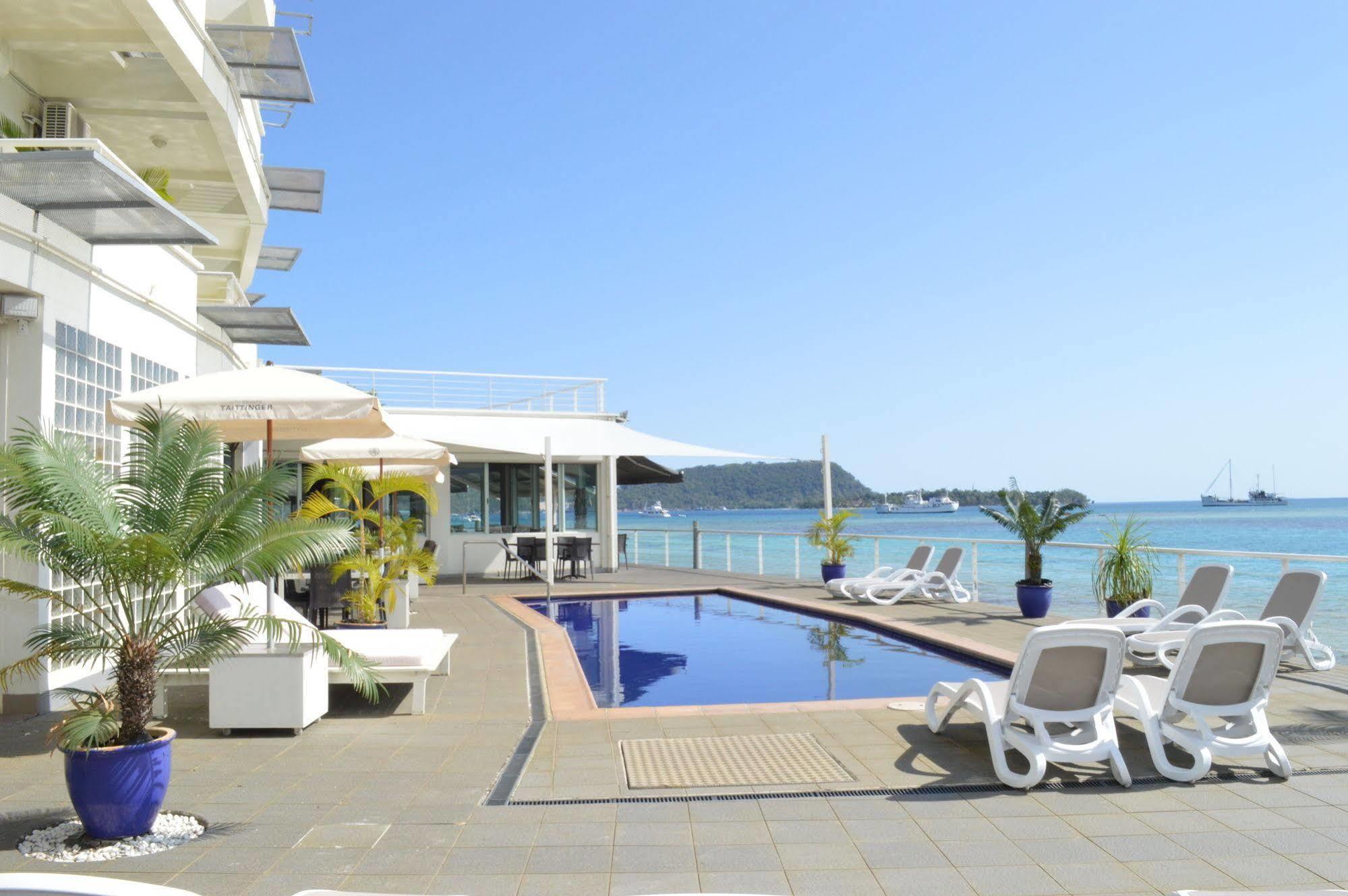 ชานทิลลีส์ ออน เดอะเบย์ Hotel พอร์ตวิลา ภายนอก รูปภาพ